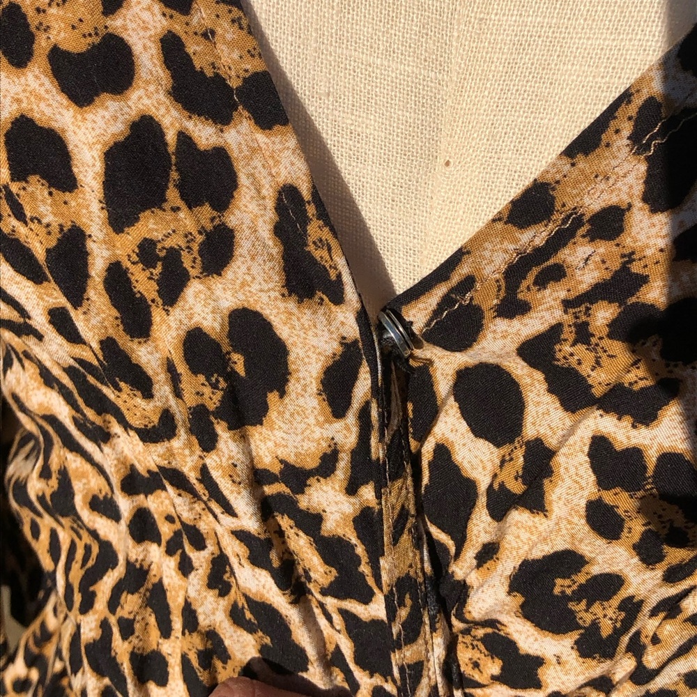 LEOPARD ROMPER - Picture 3 of 7